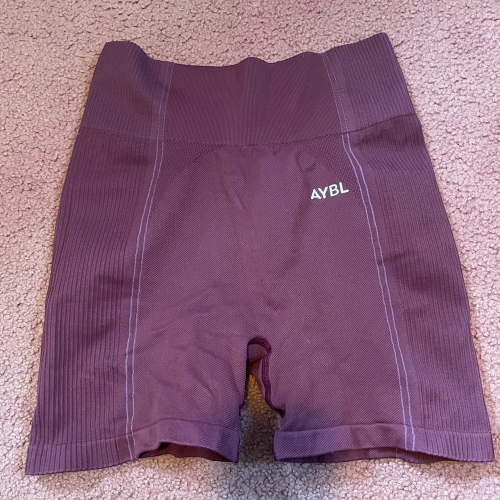 aybl reflex shorts, medium, plum color
